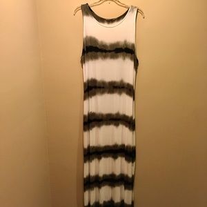 Maxi dress olive & white XL/1X